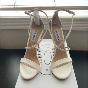 Steve Madden white sandal heels size 7.5